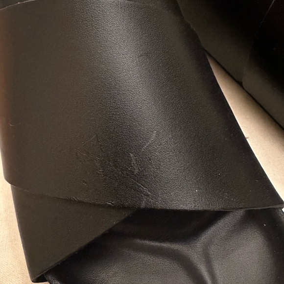 St Agni - crossover strap platform sandal - Picture 10 of 10